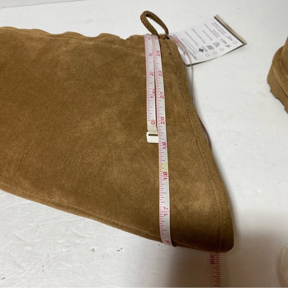 New BearPaw Women’s Phylly Hickory II Tan Suede Lace-Up Boots Size 11 - Picture 13 of 16